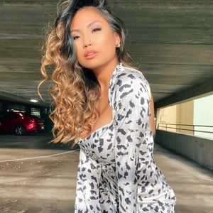 Satin printed b&w dress